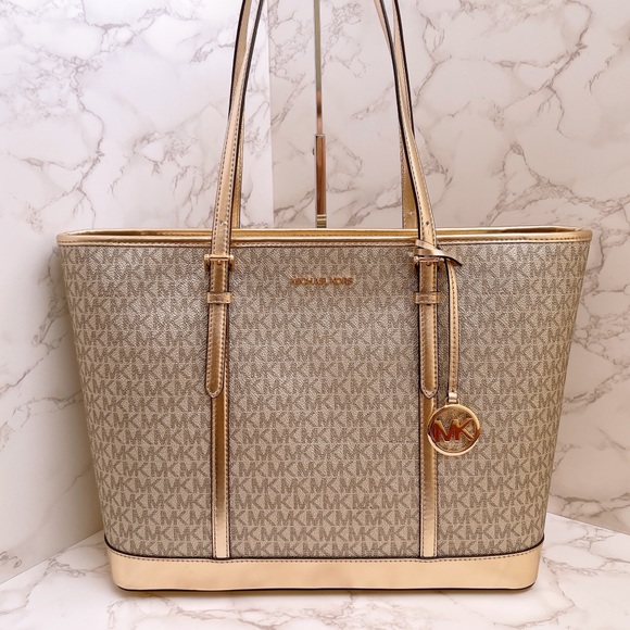 Michael Kors Handbags - Michael Kors Jet Set Travel Large Top Zip Tote